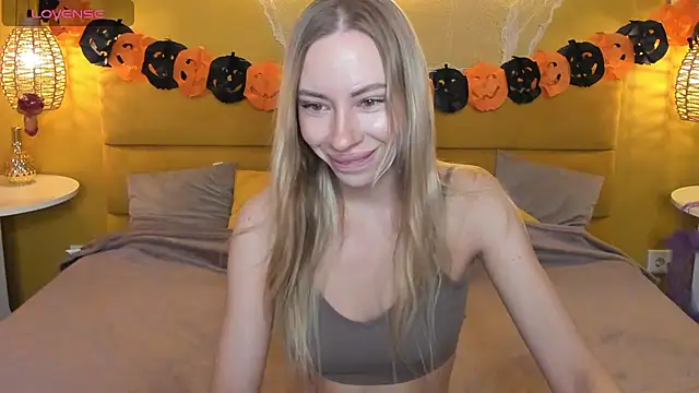 Snapshot of Diana_Garrett chatting on 31, 10, 2025 Diana Garrett online show from 31, 10, 2025