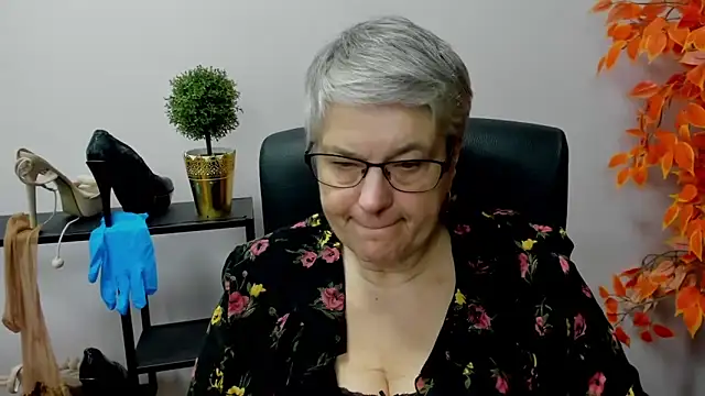 IrisDream online show from 8, 1, 2025