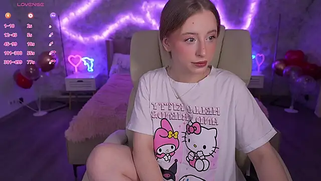 SilverrMoon online show from 18, 2, 2025