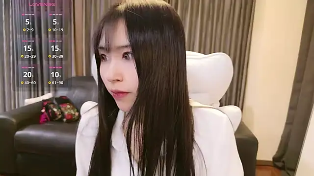 Snapshot of -satomi-jp chatting on 6, 1, 2026 -satomi-jp online show from 6, 1, 2026