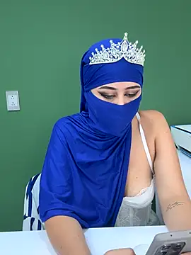 Snapshot of iiris_ chatting on 15, 10, 2025 iiris online show from 15, 10, 2025