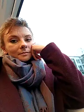Phoenixmonroe0810 online show from 19, 12, 2024