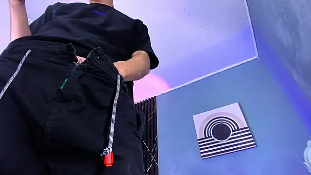 Snapshot of Liam_crox chatting on 19, 12, 2024 Liam crox online show from 19, 12, 2024