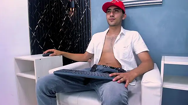 Snapshot of Liam_crox chatting on 21, 1, 2025 Liam crox online show from 21, 1, 2025