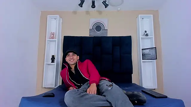 Snapshot of Liam_crox chatting on 15, 2, 2025 Liam crox online show from 15, 2, 2025