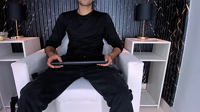 Snapshot of Liam_crox chatting on 17, 2, 2025 Liam crox online show from 17, 2, 2025