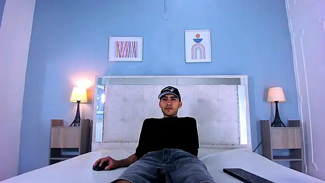 Snapshot of Liam_crox chatting on 18, 2, 2025 Liam crox online show from 18, 2, 2025