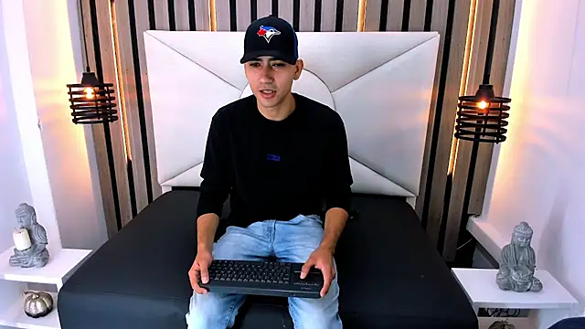 Snapshot of Liam_crox chatting on 3, 3, 2025 Liam crox online show from 3, 3, 2025