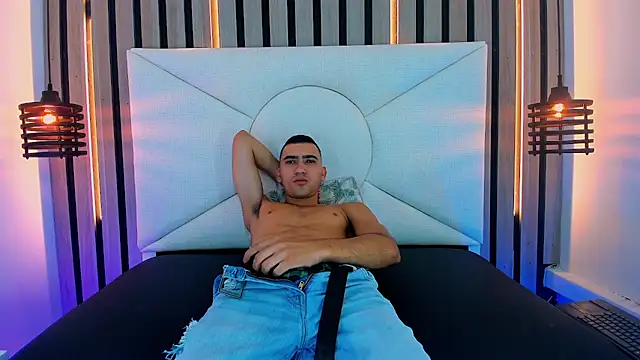 Snapshot of Liam_crox chatting on 22, 3, 2025 Liam crox online show from 22, 3, 2025