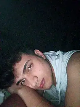 Snapshot of boy_3835 chatting on 17, 3, 2025 boy 3835 online show from 17, 3, 2025