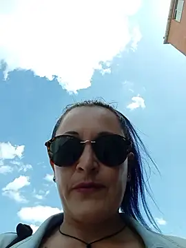 sophie banger online show from 25, 2, 2026