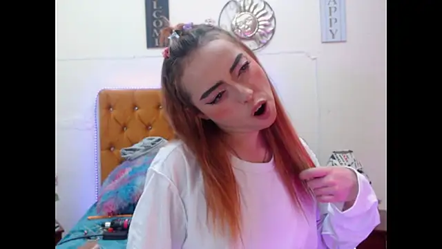 Snapshot of Yennastone chatting on 5, 12, 2024 Yennastone online show from 5, 12, 2024