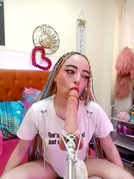 Snapshot of Yennastone chatting on 7, 12, 2024 Yennastone online show from 7, 12, 2024