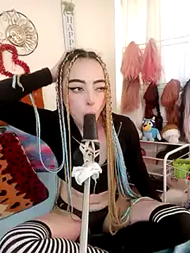 Snapshot of Yennastone chatting on 26, 12, 2024 Yennastone online show from 26, 12, 2024