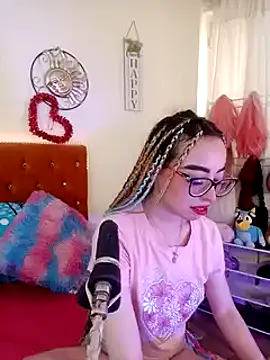 Snapshot of Yennastone chatting on 1, 1, 2025 Yennastone online show from 1, 1, 2025