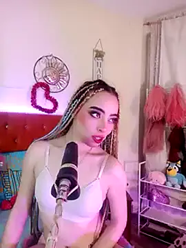 Snapshot of Yennastone chatting on 4, 1, 2025 Yennastone online show from 4, 1, 2025