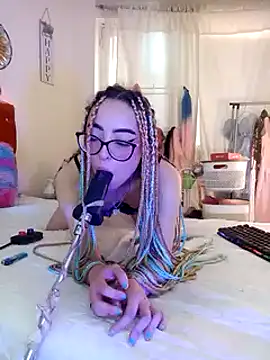 Snapshot of Yennastone chatting on 6, 1, 2025 Yennastone online show from 6, 1, 2025