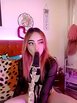 Snapshot of Yennastone chatting on 14, 1, 2025 Yennastone online show from 14, 1, 2025