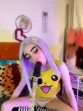 Snapshot of Yennastone chatting on 18, 1, 2025 Yennastone online show from 18, 1, 2025