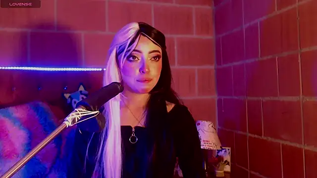 Snapshot of Yennastone chatting on 27, 2, 2025 Yennastone online show from 27, 2, 2025