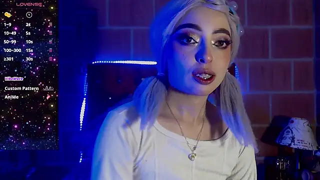 Snapshot of Yennastone chatting on 2, 3, 2025 Yennastone online show from 2, 3, 2025