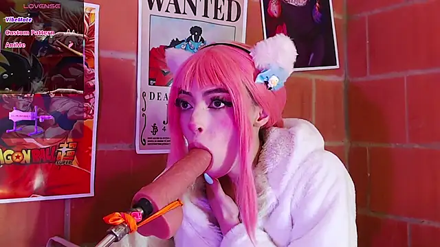 Snapshot of Yennastone chatting on 24, 10, 2025 Yennastone online show from 24, 10, 2025