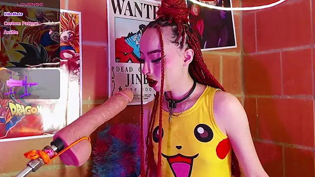 Snapshot of Yennastone chatting on 23, 11, 2025 Yennastone online show from 23, 11, 2025