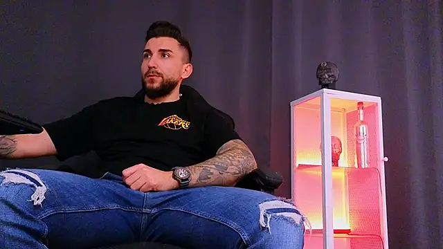 MightyAaron66 online show from 3, 2, 2025