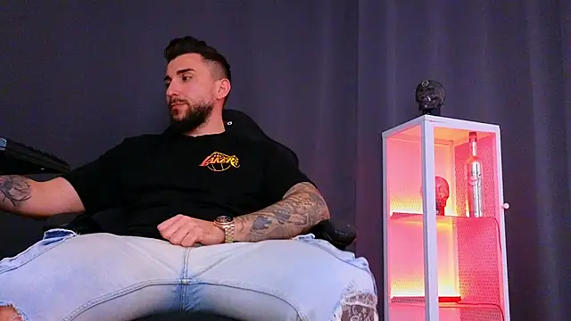 MightyAaron66 online show from 3, 2, 2025
