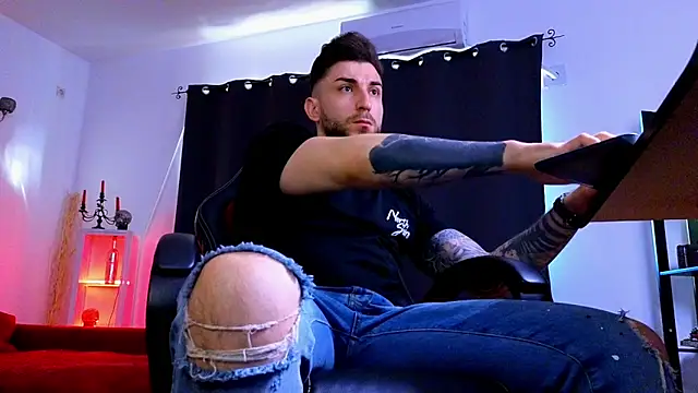 MightyAaron66 online show from 8, 4, 2026