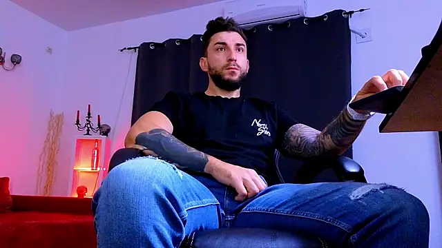 Snapshot of MightyAaron66 chatting on 15, 7, 2026 MightyAaron66 online show from 15, 7, 2026