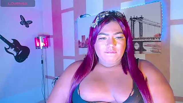 Snapshot of OpraxBellinda chatting on 5, 11, 2025 OpraxBellinda online show from 5, 11, 2025