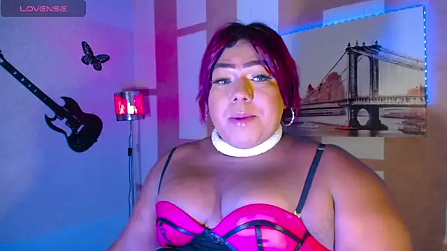 Snapshot of OpraxBellinda chatting on 6, 11, 2025 OpraxBellinda online show from 6, 11, 2025