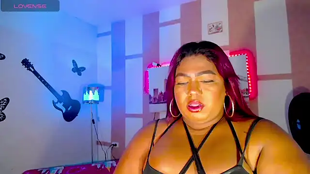 Snapshot of OpraxBellinda chatting on 21, 11, 2025 OpraxBellinda online show from 21, 11, 2025