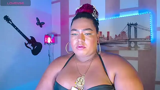 Snapshot of OpraxBellinda chatting on 28, 11, 2025 OpraxBellinda online show from 28, 11, 2025