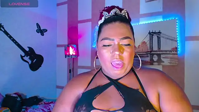 Snapshot of OpraxBellinda chatting on 3, 12, 2025 OpraxBellinda online show from 3, 12, 2025