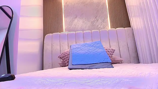 kata hazel online show from 21, 11, 2025