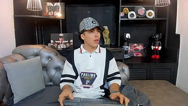 HeellBoy  online show from 24, 10, 2025