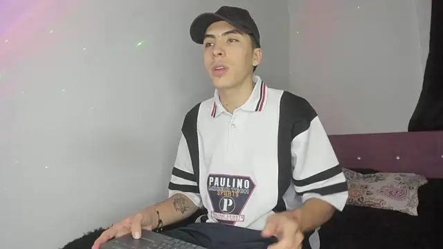 Snapshot of HeellBoy_ chatting on 7, 5, 2026 HeellBoy online show from 7, 5, 2026