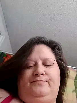 Snapshot of staceysmomfow chatting on 2, 2, 2025 staceysmomfow online show from 2, 2, 2025