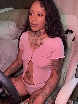 CrownedNyaries online show from 19, 12, 2024