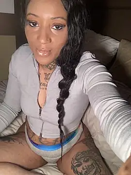 CrownedNyaries online show from 9, 1, 2025