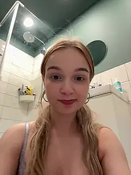 Snapshot of Baby_Tiny chatting on 3, 1, 2025 Baby Tiny online show from 3, 1, 2025