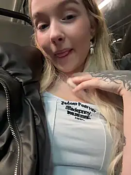 Snapshot of Baby_Tiny chatting on 29, 1, 2025 Baby Tiny online show from 29, 1, 2025