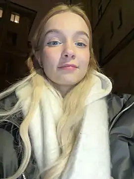 Snapshot of Baby_Tiny chatting on 1, 2, 2025 Baby Tiny online show from 1, 2, 2025