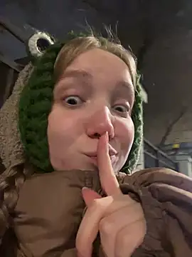 Snapshot of Baby_Tiny chatting on 18, 3, 2025 Baby Tiny online show from 18, 3, 2025