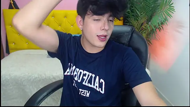 nolan twink1 online show from 22, 1, 2025