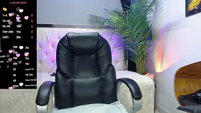 nolan twink1 online show from 13, 9, 2025