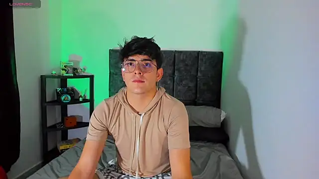 nolan twink1 online show from 1, 10, 2025