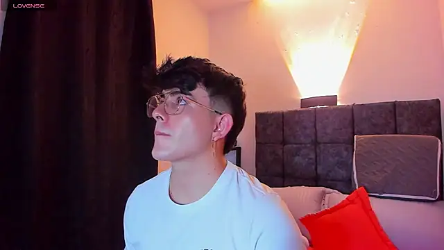 nolan twink1 online show from 8, 10, 2025